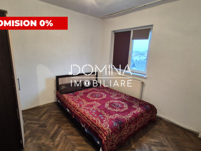 Vânzare apartament 3 camere *etaj 3* - Strada 1 Decembrie 1918 - zona Piața Mică