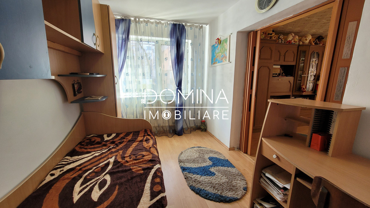 Vânzare apartament 3 camere, Târgu Jiu, zona 23 August