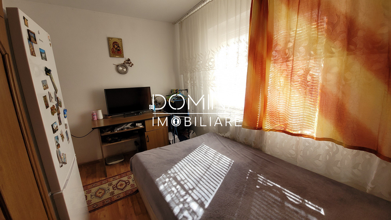 Vânzare apartament 3 camere, Târgu Jiu, zona 23 August