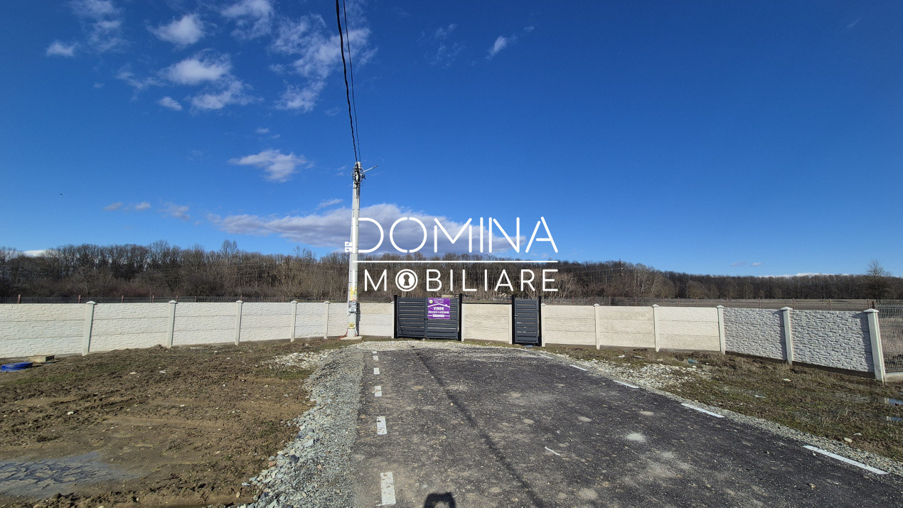 Vânzare teren intravilan împrejmuit - zonă liniștită, Drăguțești