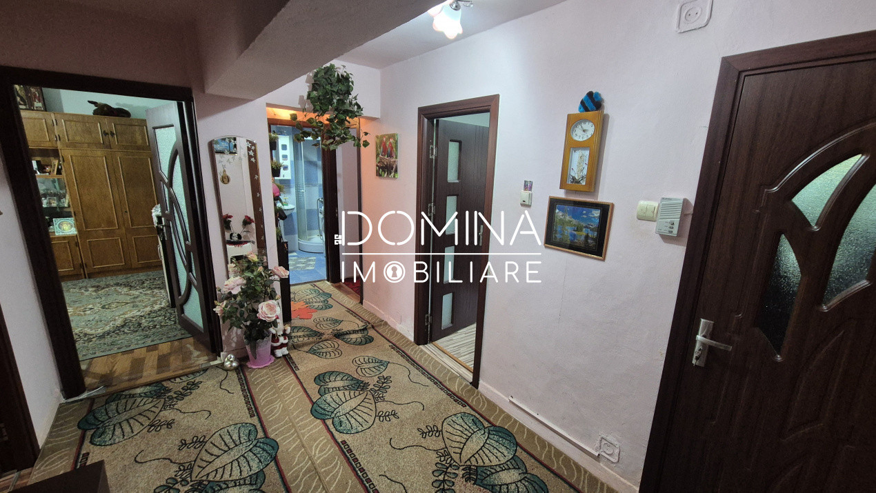 Vânzare apartament 4 camere, 93 mp, în Târgu Jiu, strada Nicolae Titulescu