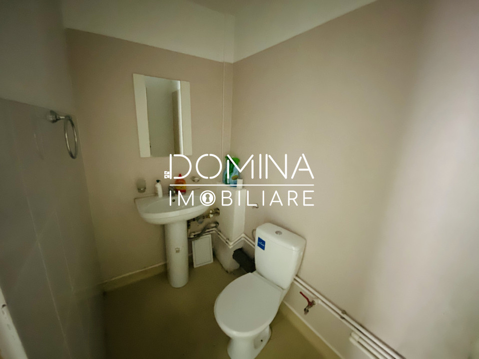 Închiriere spaţiu comercial *100 mp - vitrină 20 m.l. - parter* Piaţa Centrală