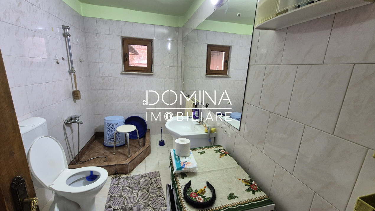 Vânzare proprietate situată în Târgu Jiu, str. 22 Decembrie 1989 - zona 8 Mai