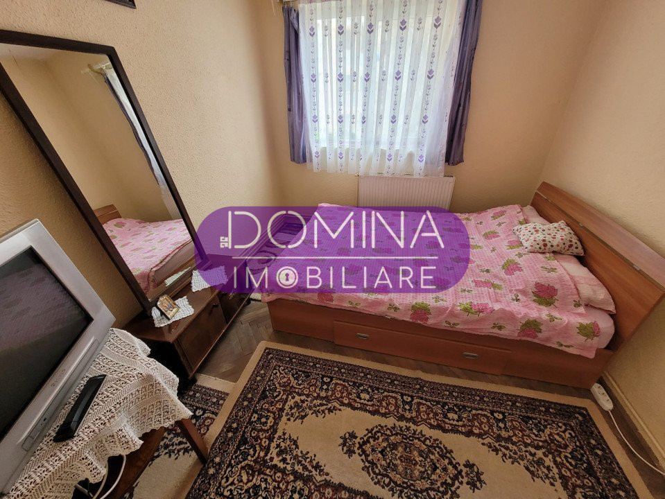 Vânzare apartament 3 camere situat în Târgu Jiu, strada 1 Decembrie 1918