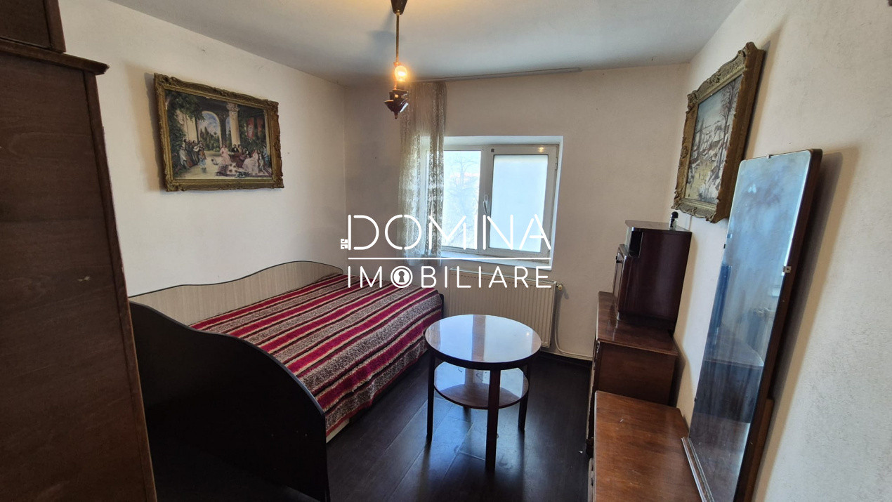 Vânzare apartament 4 camere, et.2, situat în Târgu Jiu, strada Progresului