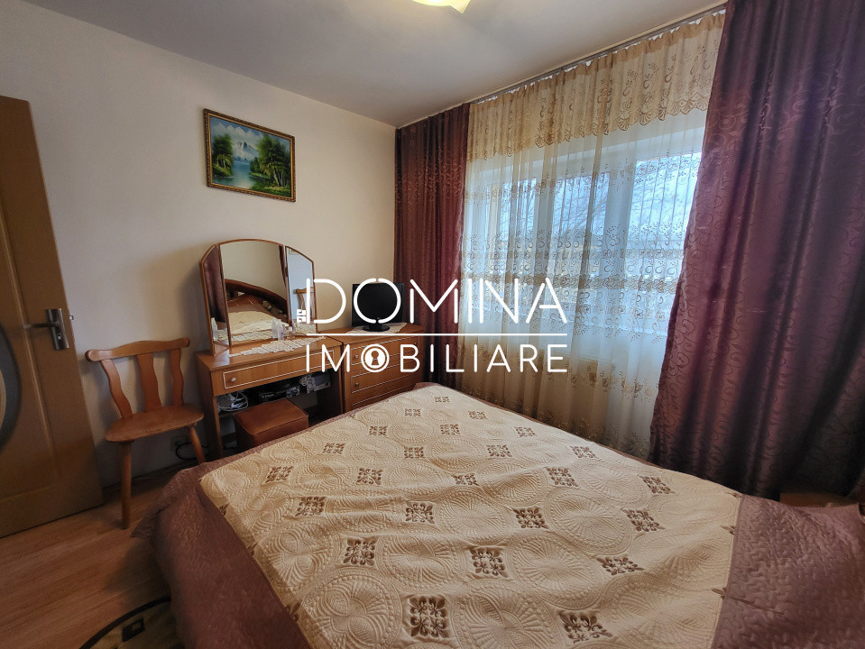 Vânzare apartament cu 2 camere, decomandat, strada Dacia langa Mall