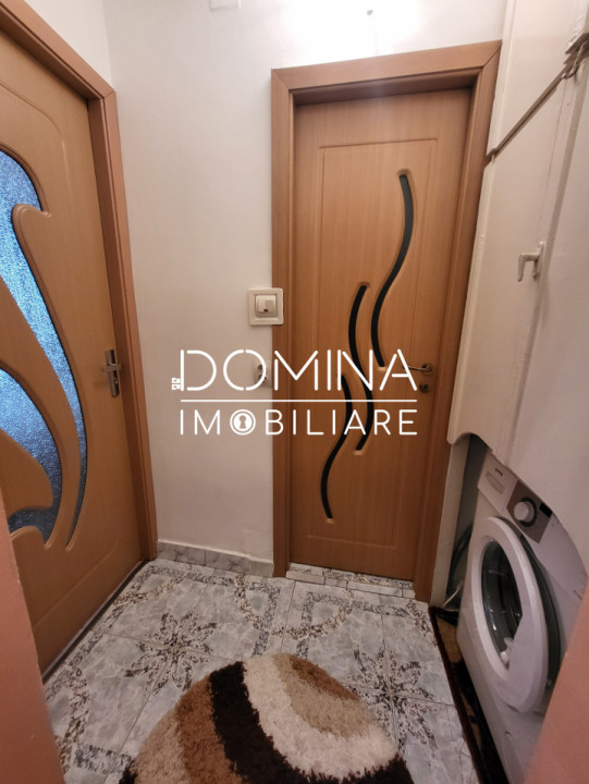 Vânzare apartament cu 2 camere, decomandat, strada Dacia langa Mall