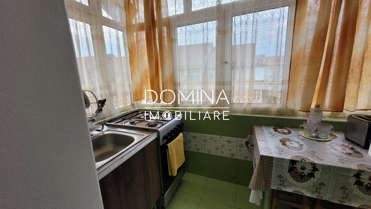 Vânzare apartament 2 camere, situat în zonă centrală, strada Cerna