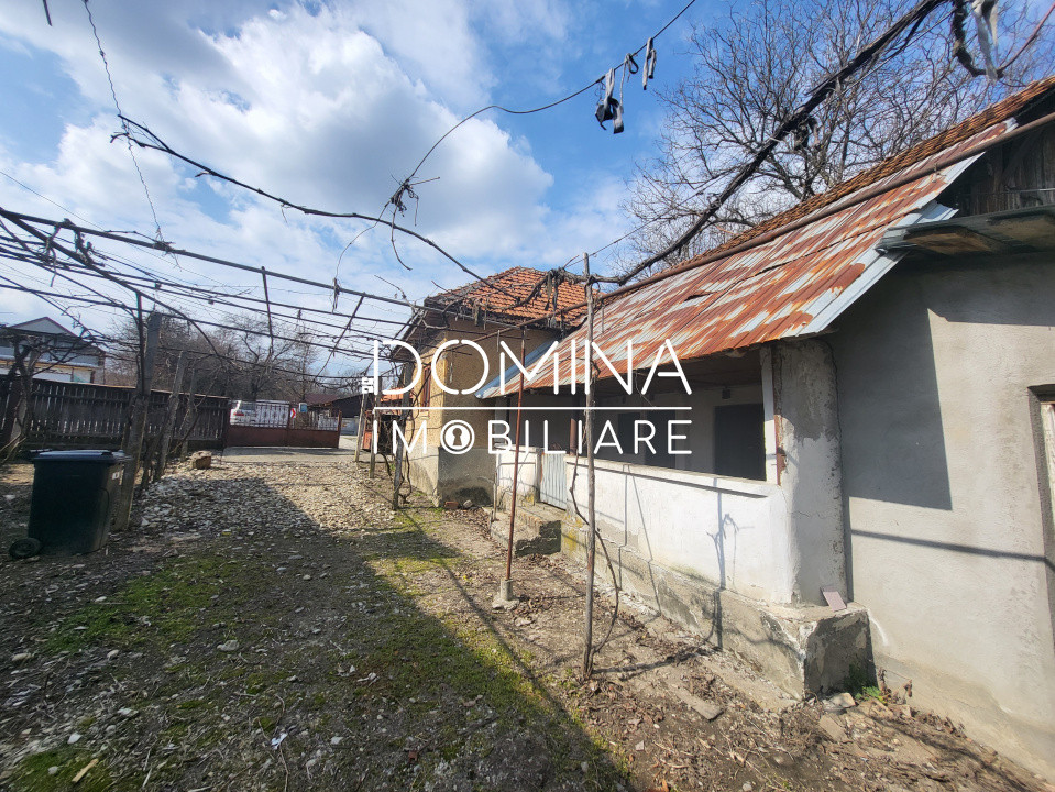 Vânzare casă și teren intravilan în comuna Arcani, sat Câmpofeni