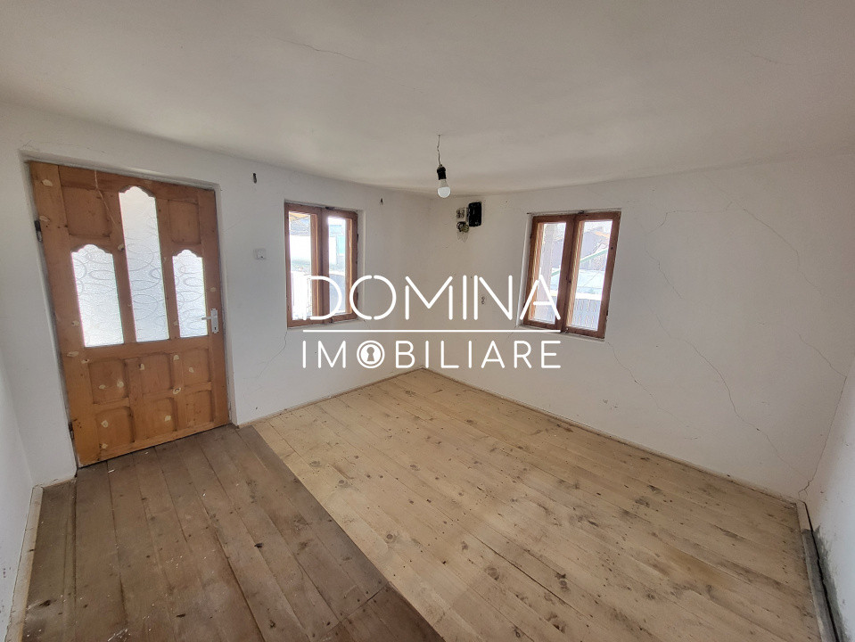 Vânzare casă și teren intravilan în comuna Arcani, sat Câmpofeni