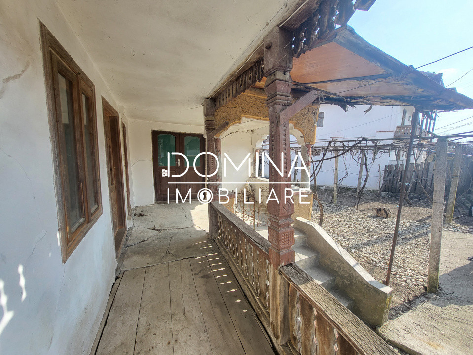 Vânzare casă și teren intravilan în comuna Arcani, sat Câmpofeni