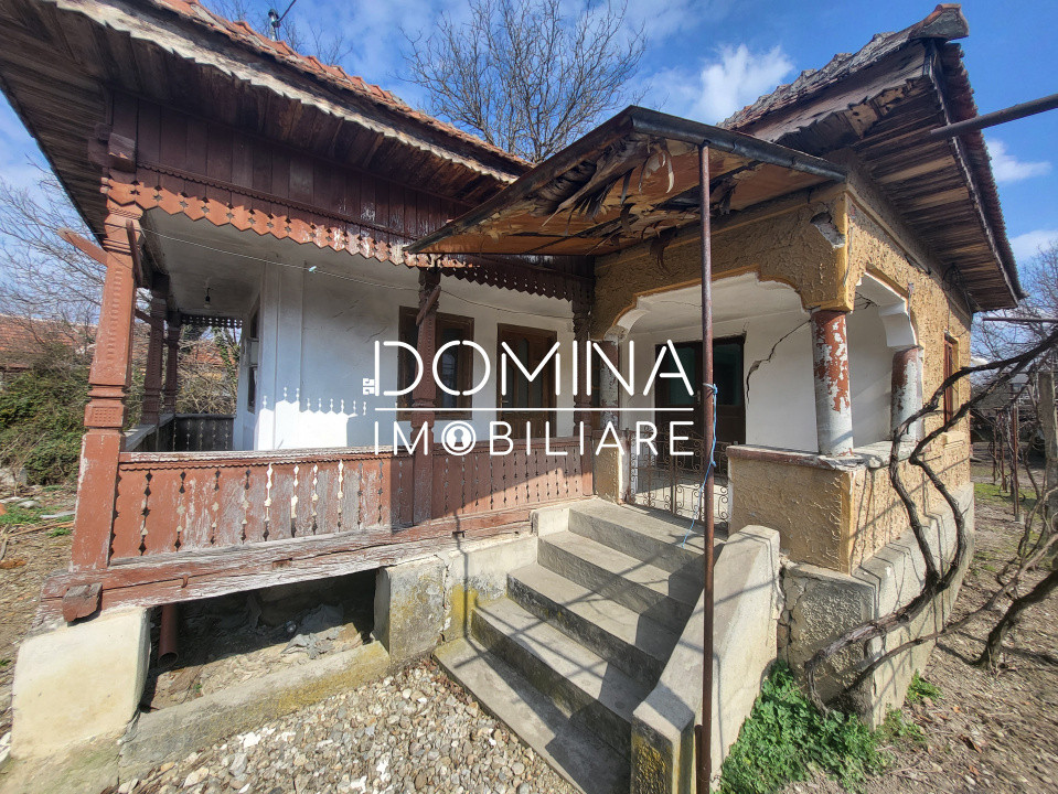 Vânzare casă și teren intravilan în comuna Arcani, sat Câmpofeni