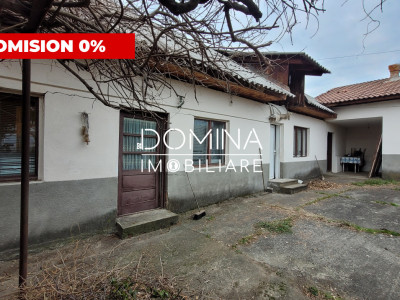 Vânzare teren+casă renovabilă, locație deosebită,  în Mușetești, Gorj