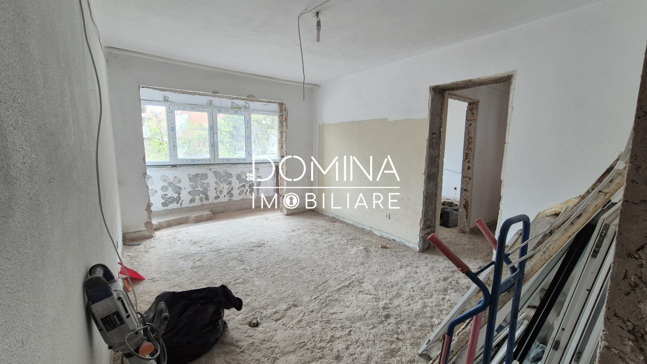 Vânzare apartament 3 camere, în Tg. Jiu, str. Nicolae Bălcescu - zonă centrală