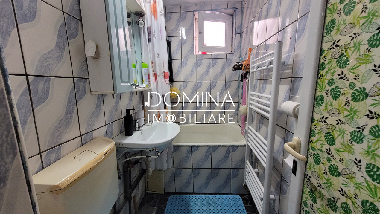 Vânzare apartament 4 camere, etajul 1, strada Nicolae Titulescu 