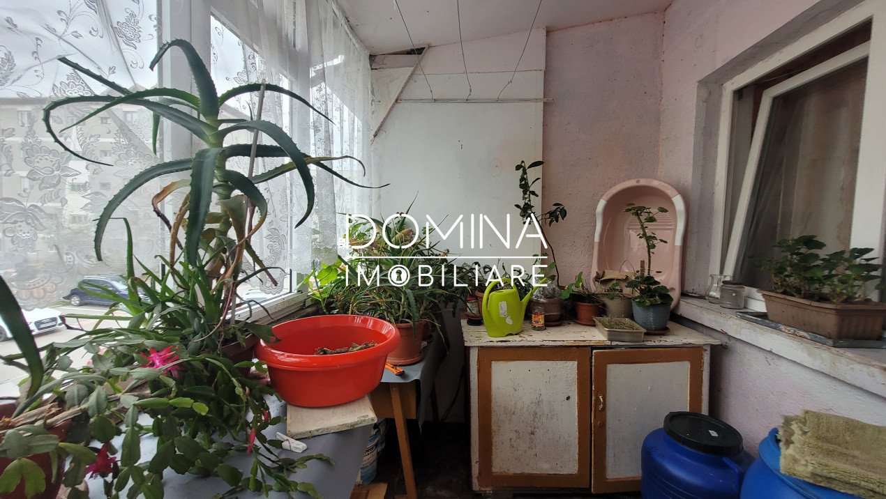 Vânzare apartament 4 camere, etajul 1, strada Nicolae Titulescu 