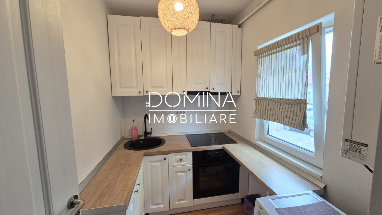 Vânzare garsonieră, etaj 1,  zonă centrală, strada Vasile Alecsandri