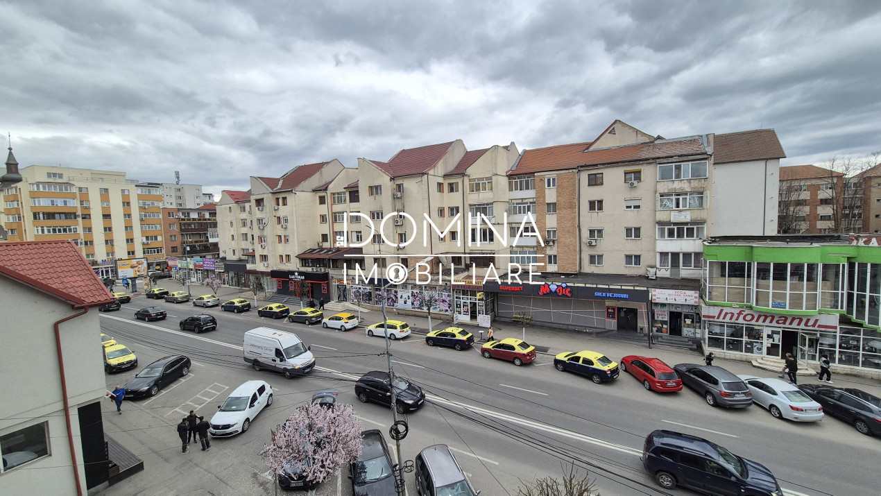 Vânzare apartament 2 camere, central, et. 3, construcție 1991, strada Victoriei