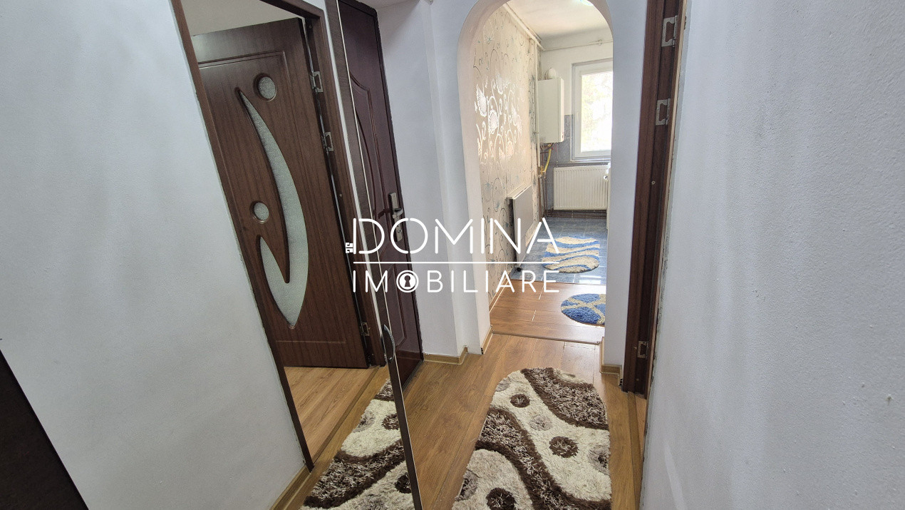 Vânzare apartament 2 camere *etaj 3* - Strada 22 Decembrie 1989 - zona 8 Mai