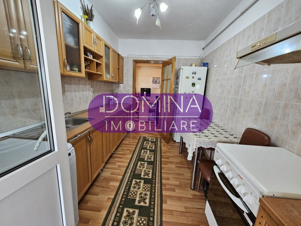 Vânzare apartament 2 camere spațios, situat în Târgu Jiu, Bld. Republicii