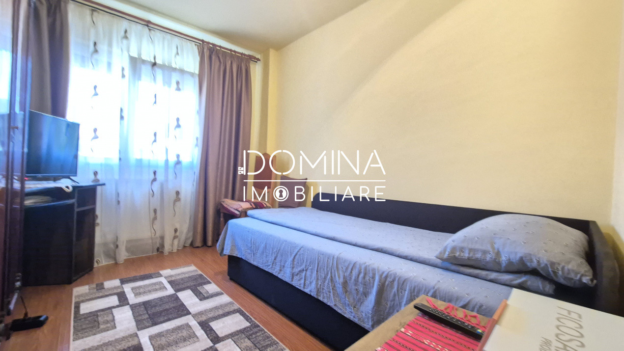 Vânzare apartament 4 camere, 79 mp, vedere bilaterală – zona Debarcader