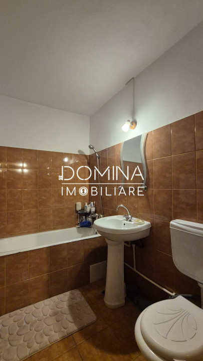 Vânzare apartament 4 camere, 79 mp, vedere bilaterală – zona Debarcader