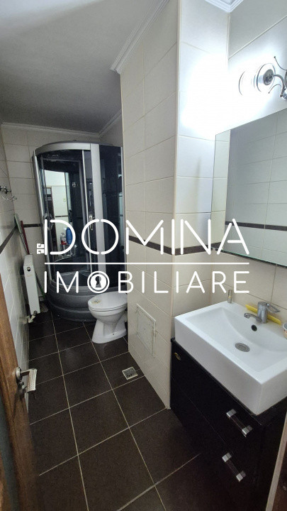 Vânzare apartament 2 camere, et.1, mobilat/utilat, în Târgu Jiu, zona 8 Mai