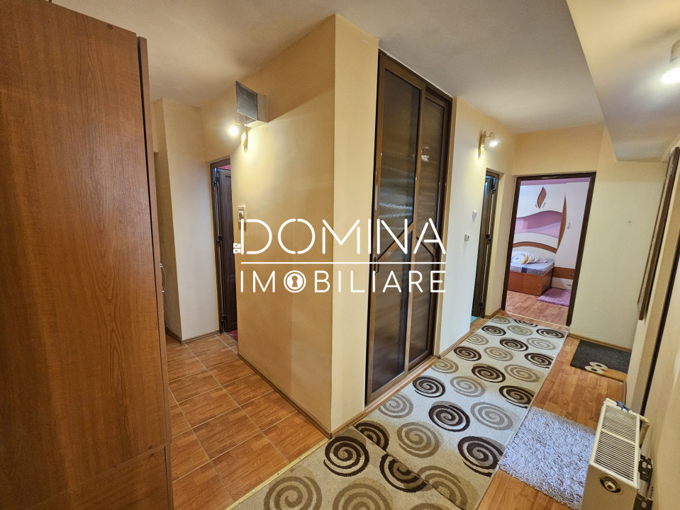 Închiriere apartament 3 camere situat în Târgu Jiu, strada 9 Mai - zona Mall