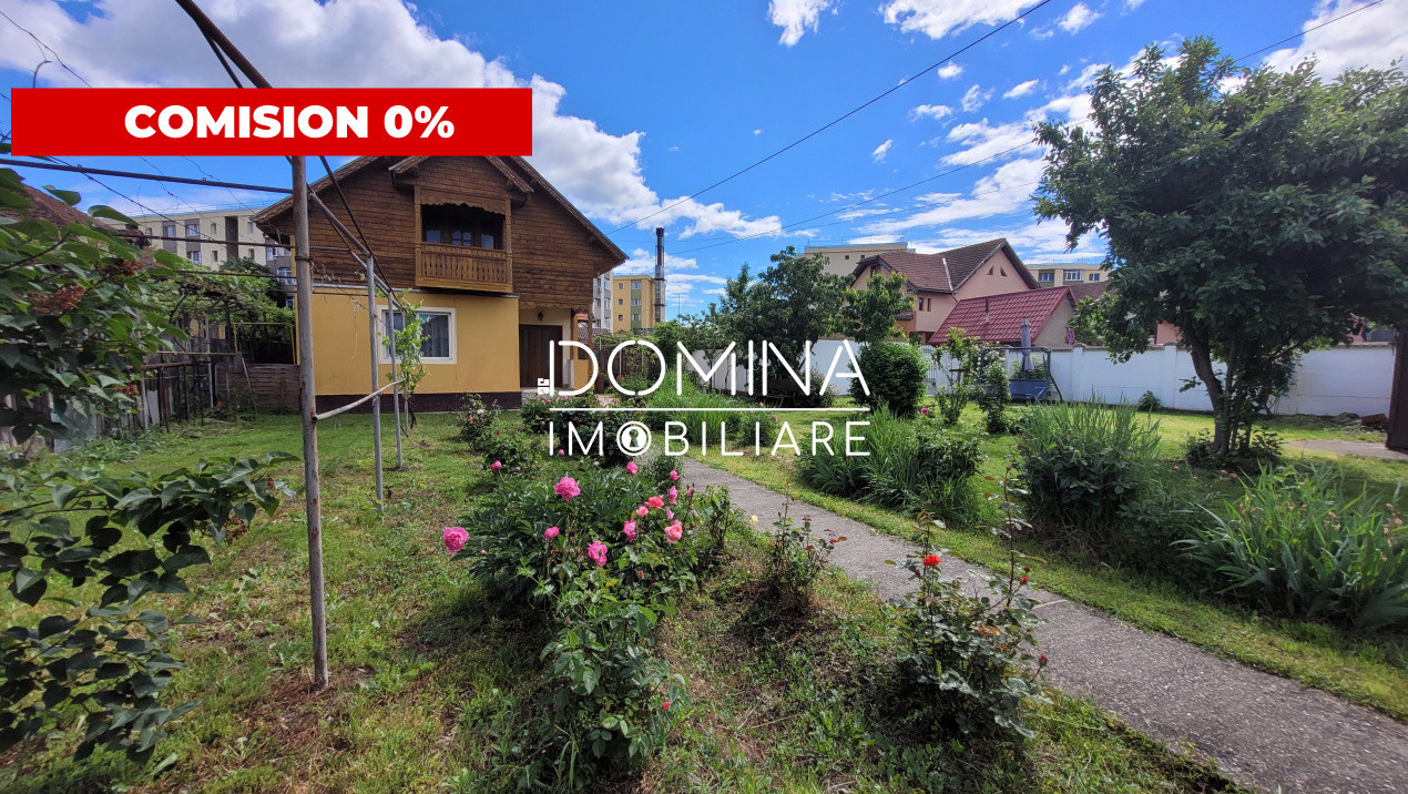 Vânzare casă + 800 mp teren, Târgu Jiu, strada 14 Octombrie,  zonă centrală.