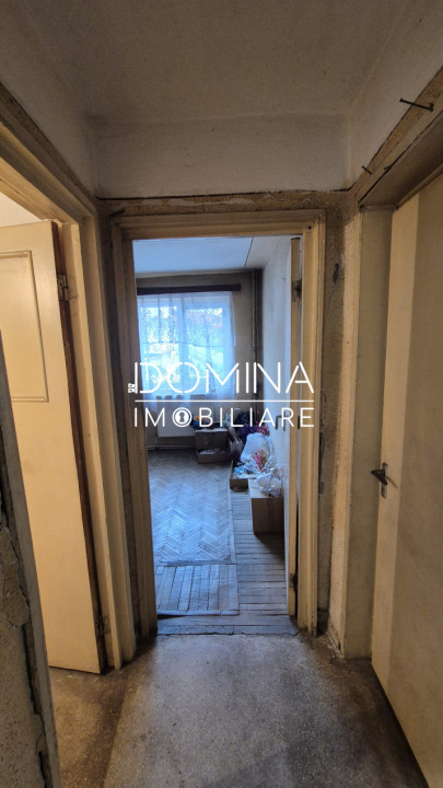 Vânzare apartament 2 camere, etaj 1, în Târgu Jiu - zona 8 Mai