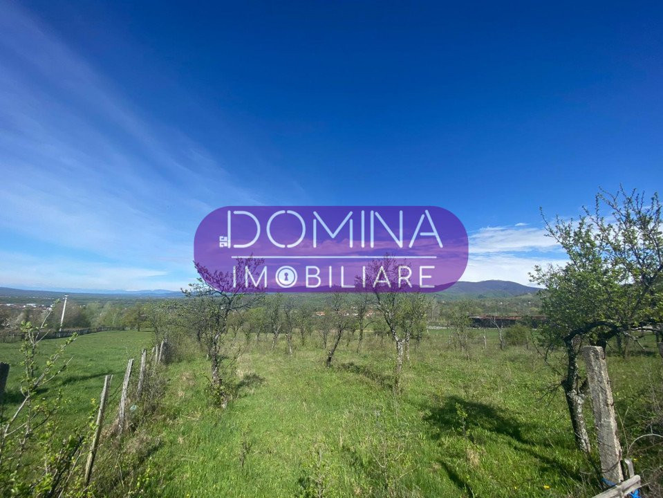 Vânzare teren situat în localitatea Novaci, strada Schela