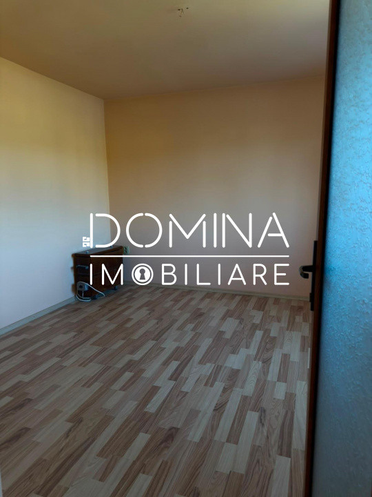 Vânzare casă P+M situată în Blahnița de Sus, Comuna Săcelu