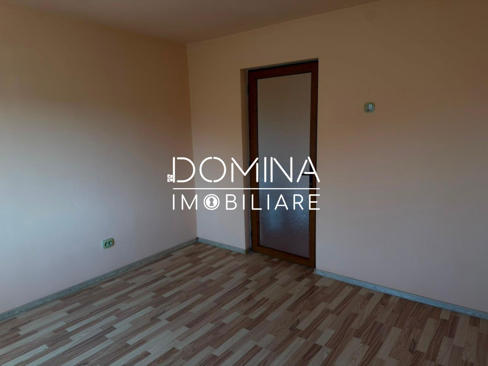 Vânzare casă P+M situată în Blahnița de Sus, Comuna Săcelu