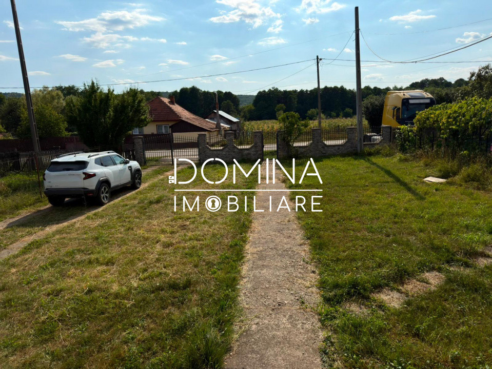Vânzare casă P+M situată în Blahnița de Sus, Comuna Săcelu