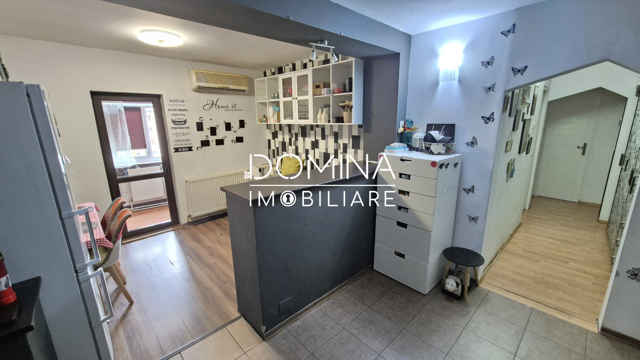 Vânzare apartament 3 camere, 75 mp, situat în Târgu Jiu, strada 23 August