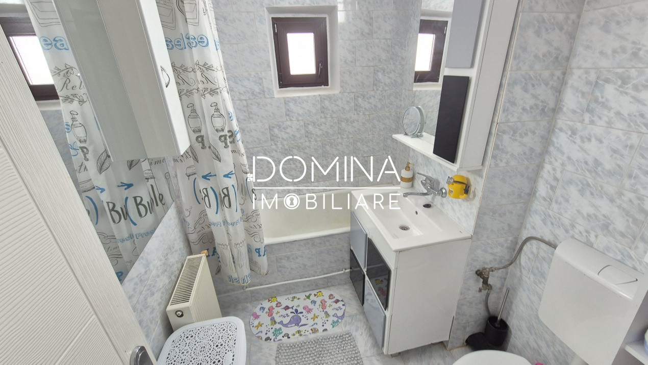 Vânzare apartament 3 camere, 75 mp, situat în Târgu Jiu, strada 23 August