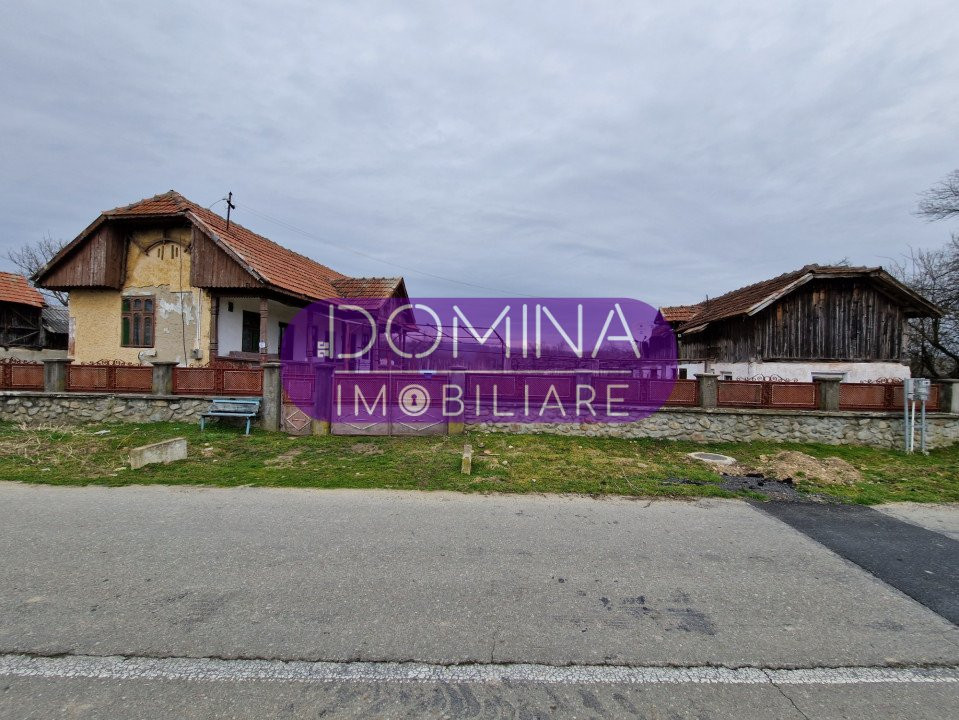 Vânzare proprietate situată în Stolojani - la 15 km distanță de Târgu Jiu