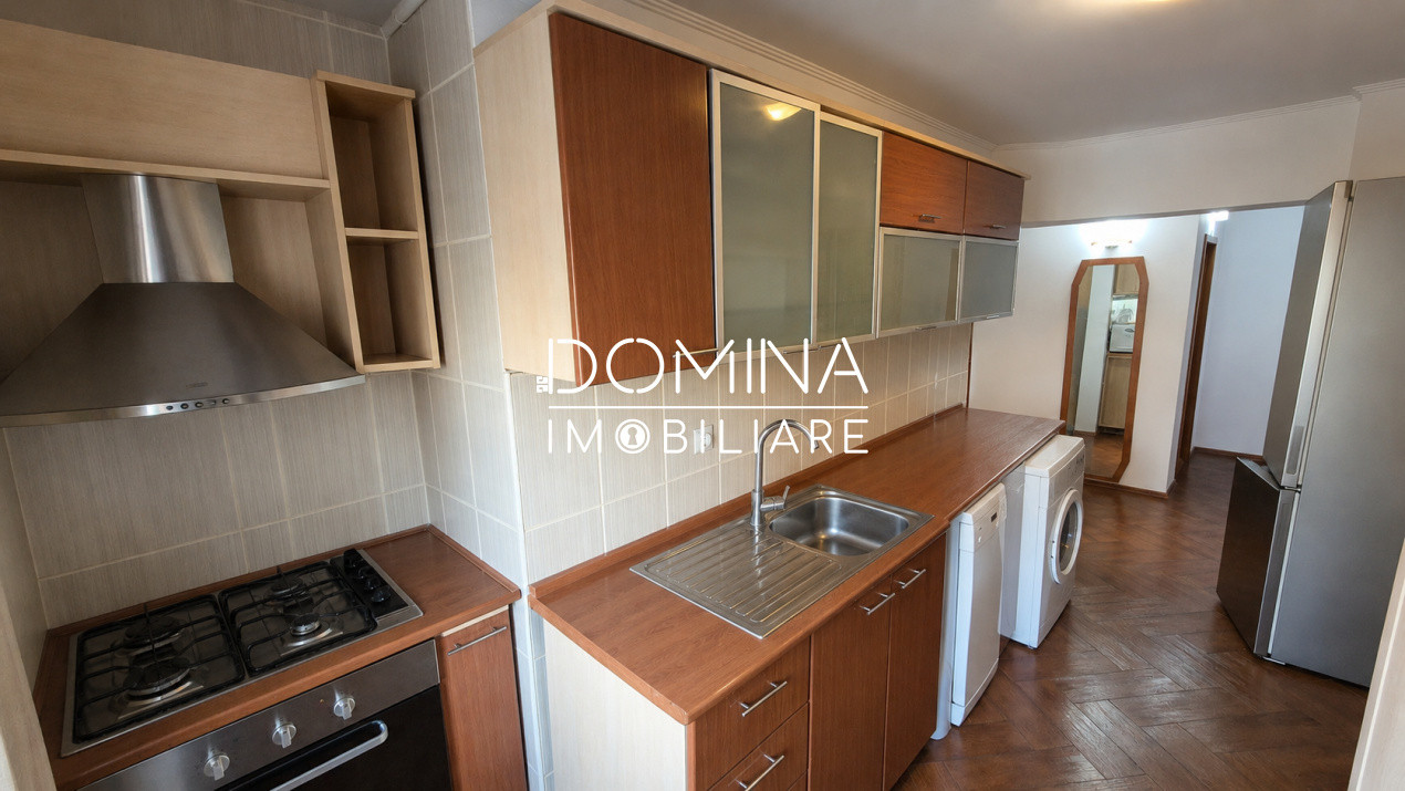 Vânzare apartament 3 camere – etaj 1 – ultracentral – strada Victoriei