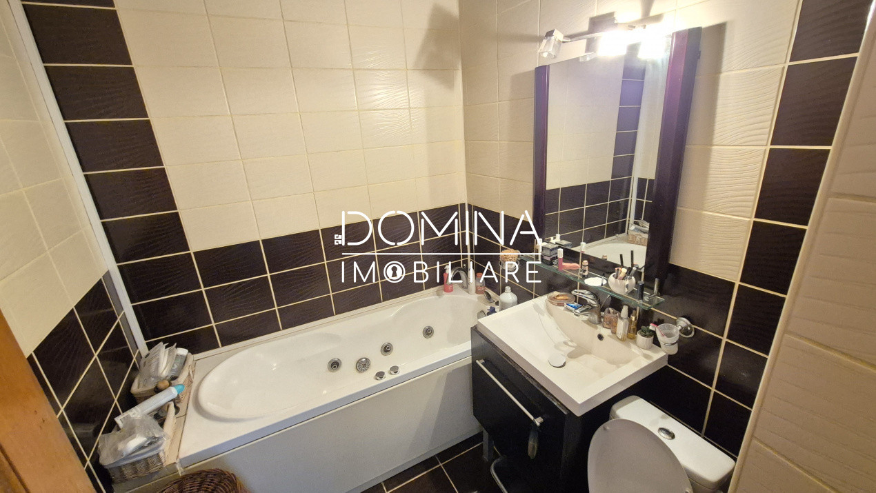 Vânzare apartament 3 camere – etaj 1 – ultracentral – strada Victoriei
