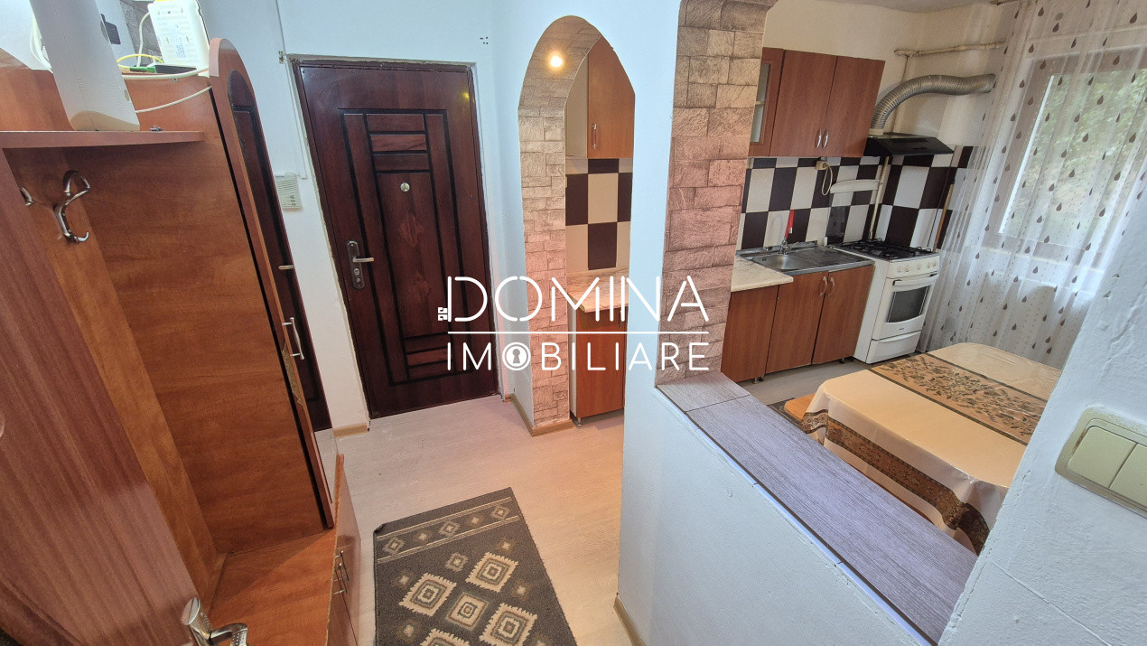 Vânzare apartament 2 camere, situat în Târgu Jiu, Aleea Plopilor
