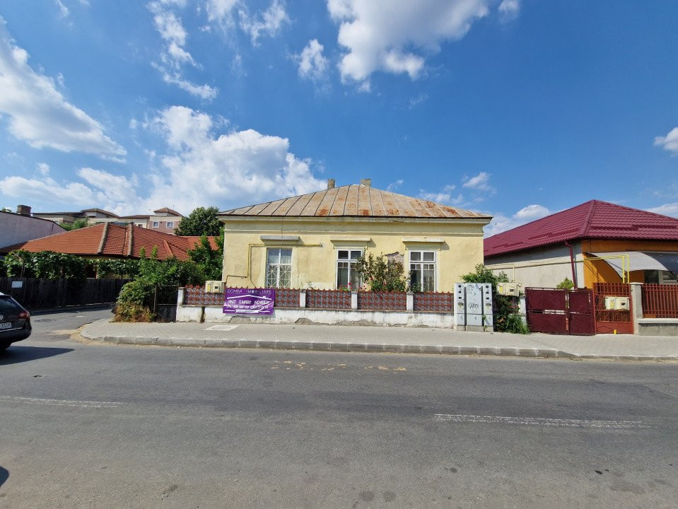 Vânzare casă, situată în Târgu Jiu, strada Tudor Vladimirescu