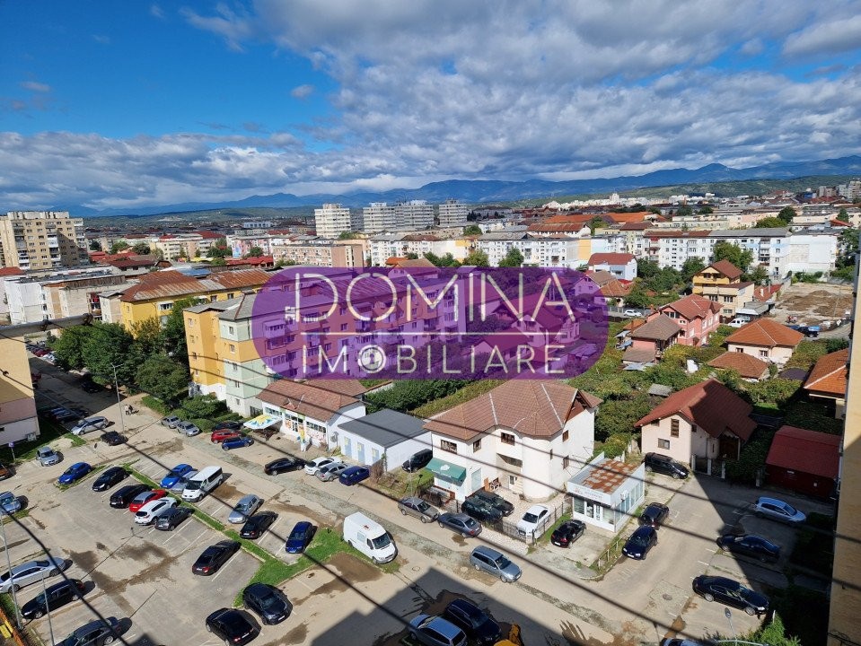 Vânzare apartament 2 camere, situat în Târgu Jiu, Aleea Plopilor - zona 9 Mai