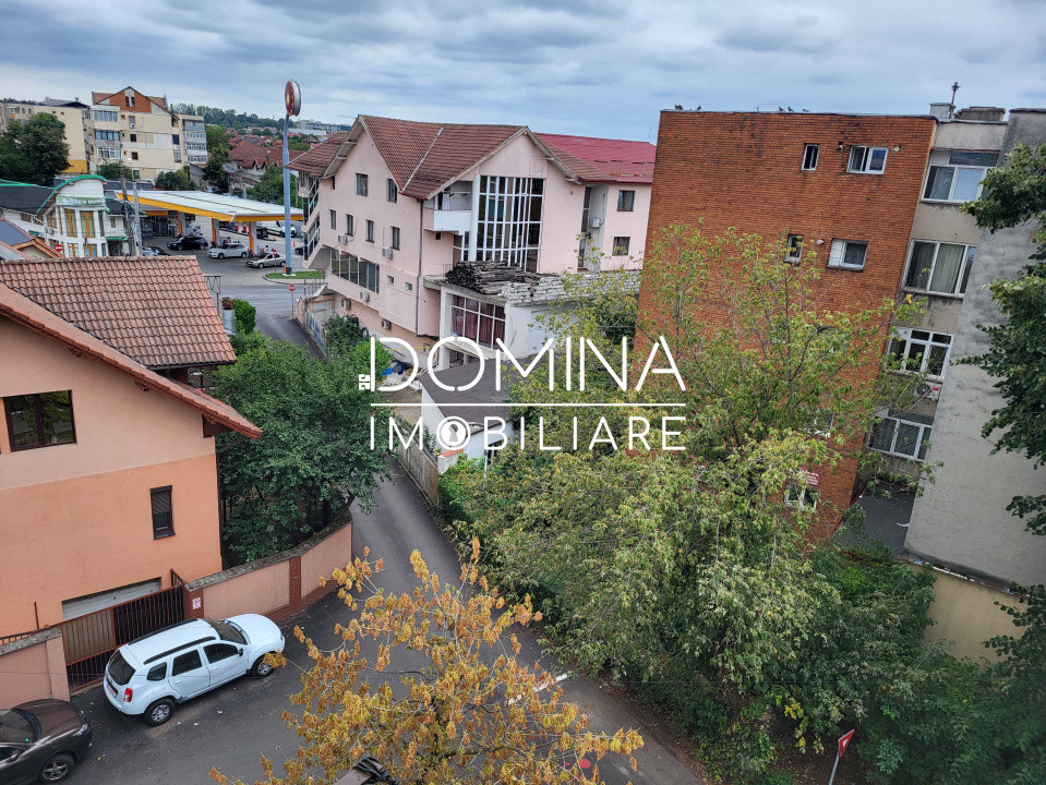 Vânzare apartament 3 camere situat în str. Brândușei, zonă semicentrală