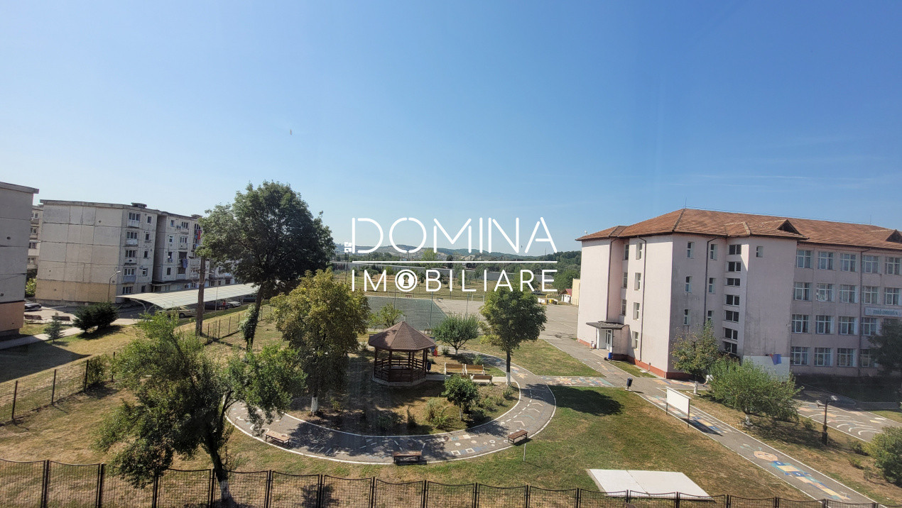 Vânzare apartament 3 camere complet renovat, Aleea Școlii, Rovinari