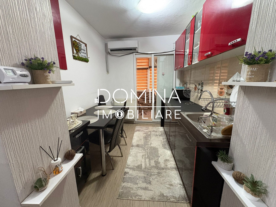 Vânzare apartament 3 camere decomandat, str. Victoriei, zona Mall – Târgu Jiu
