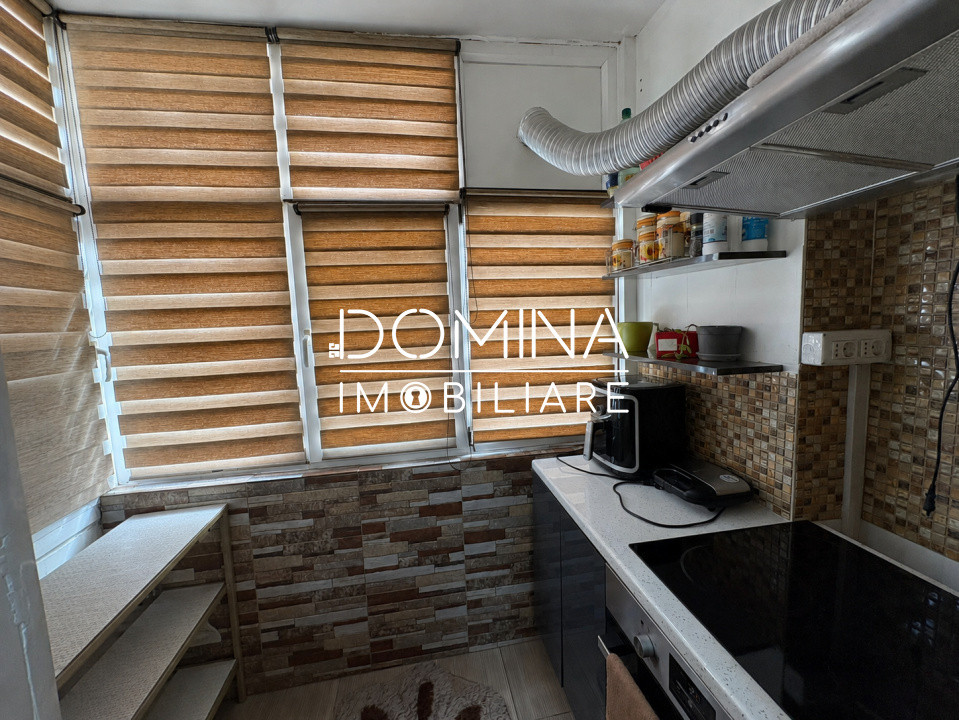 Vânzare apartament 3 camere decomandat, str. Victoriei, zona Mall – Târgu Jiu
