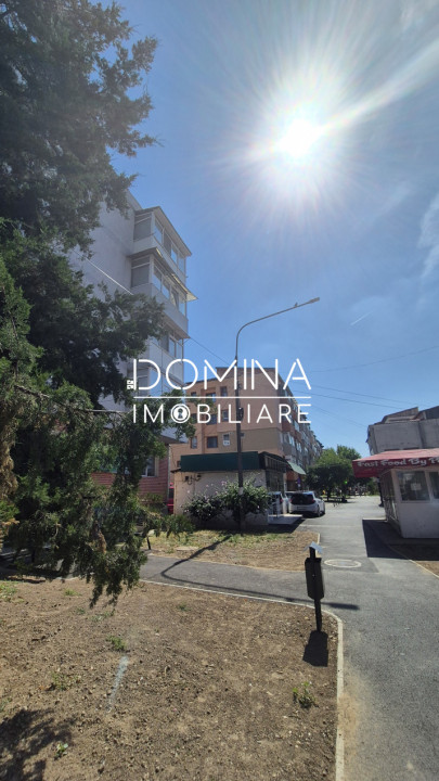 Vânzare apartament 3 camere,  în Tg. Jiu, strada 22 Decembrie 1989 - zona 8 Mai
