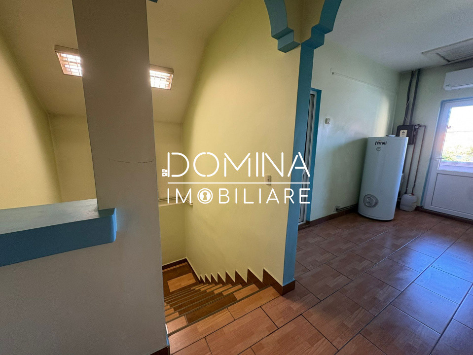 Vânzare casă spațioasă P+M, 903 mp teren - strada Săvinești - Târgu Jiu