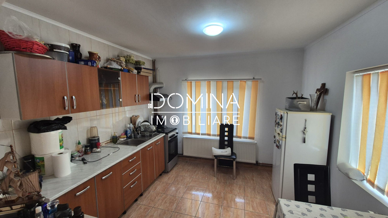 Închiriere casă mobilată/utilată în cartier privat – str. Salcâmului, Panduraș