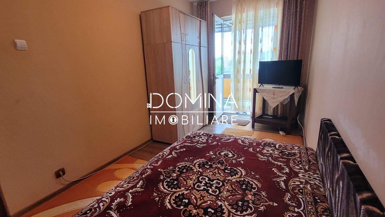 Vânzare apartament 3 camere, renovat, Aleea Plopilor, Târgu Jiu